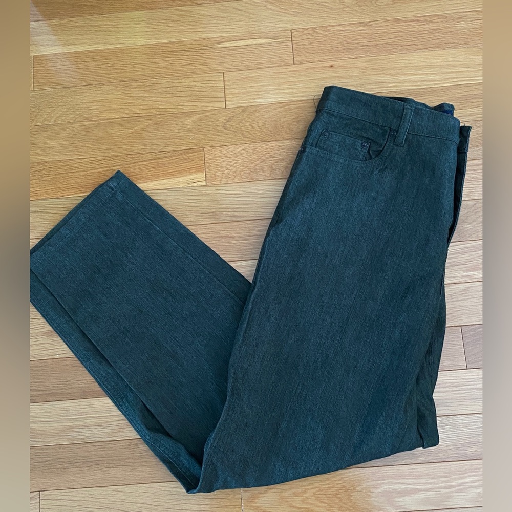 Bill Blass Stretch Jeanswear  - Size 8